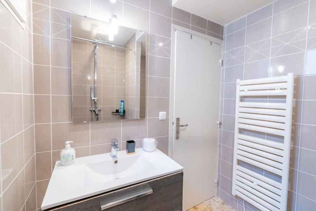 Studio Cozy Proche De L'Aeroport Cdg Le Thillay Ngoại thất bức ảnh